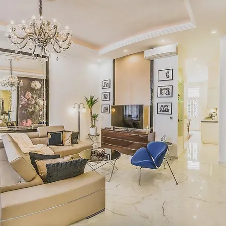 Riverside Apartment *